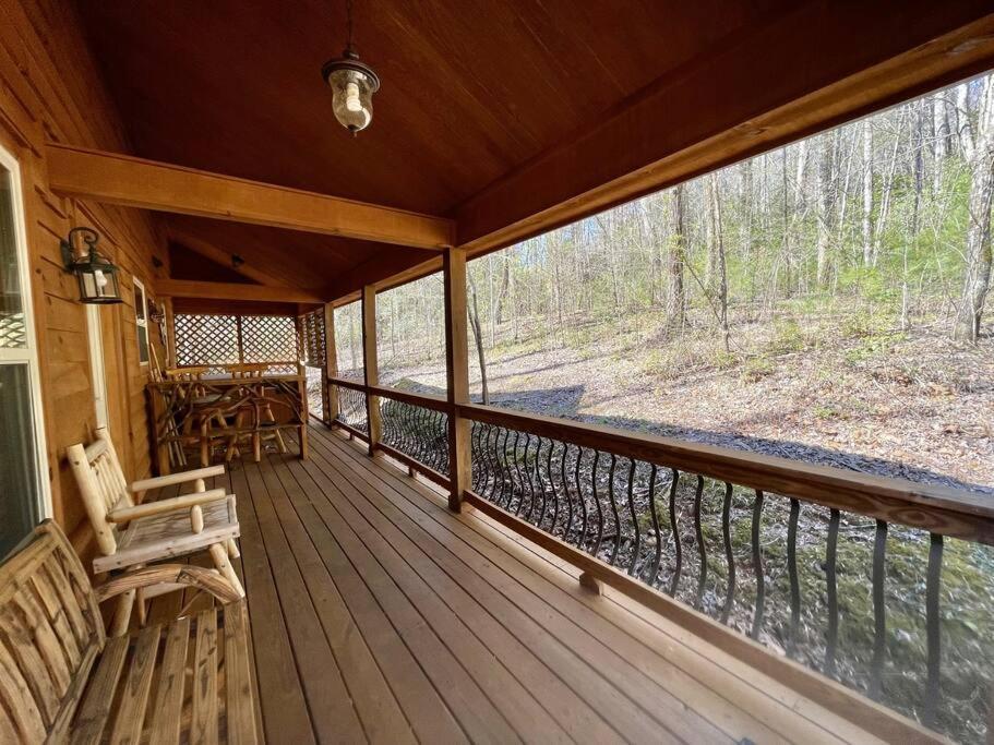 2 Bed Cabin Hot Tub Close To Helen #16 Ngoại thất bức ảnh