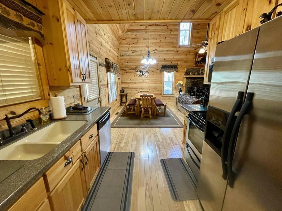 2 Bed Cabin Hot Tub Close To Helen #16 Ngoại thất bức ảnh