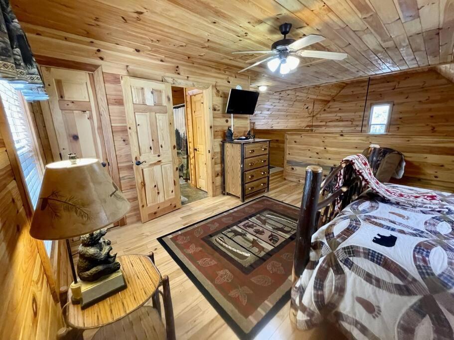2 Bed Cabin Hot Tub Close To Helen #16 Ngoại thất bức ảnh