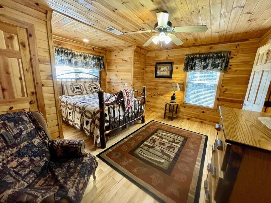 2 Bed Cabin Hot Tub Close To Helen #16 Ngoại thất bức ảnh