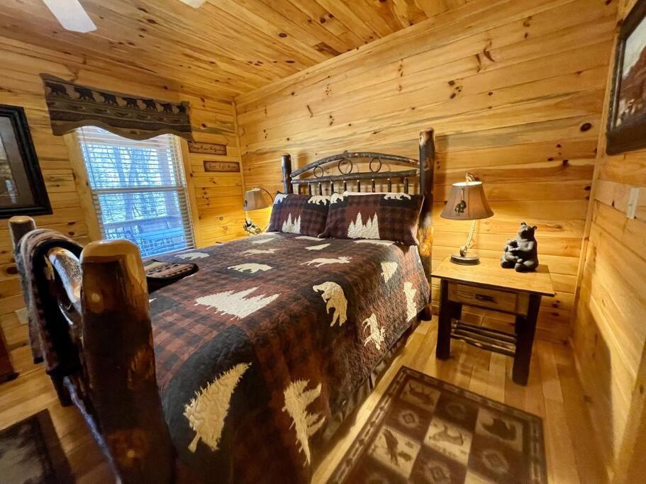 2 Bed Cabin Hot Tub Close To Helen #16 Ngoại thất bức ảnh